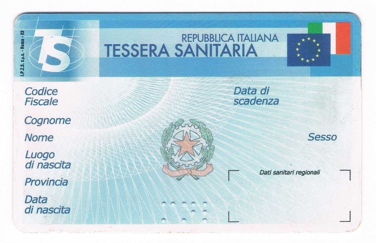 Tessera sanitaria italiana vuota, fronte, con i campi codice fiscale, cognome, nome e data di nascita